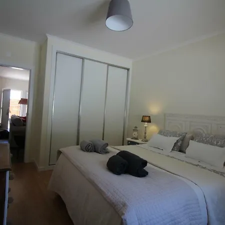 Number 10 House Casa vacanze