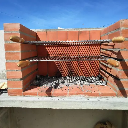 Number 10 House Casa vacanze A dos Cunhados