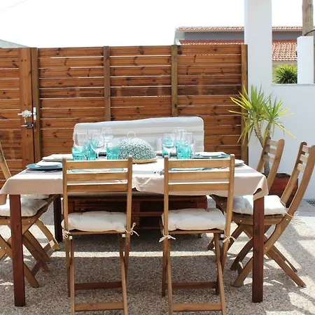 Number 10 House Holiday home A dos Cunhados
