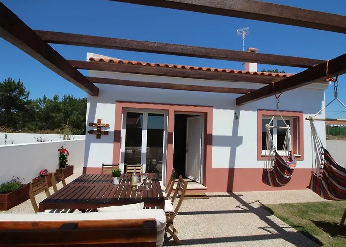 Number 10 House * Aldeia dos Cunhados